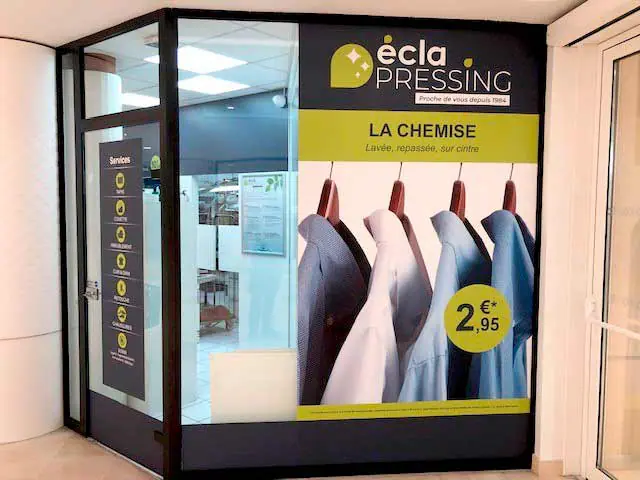 Vitrine-Ecla-Pressing