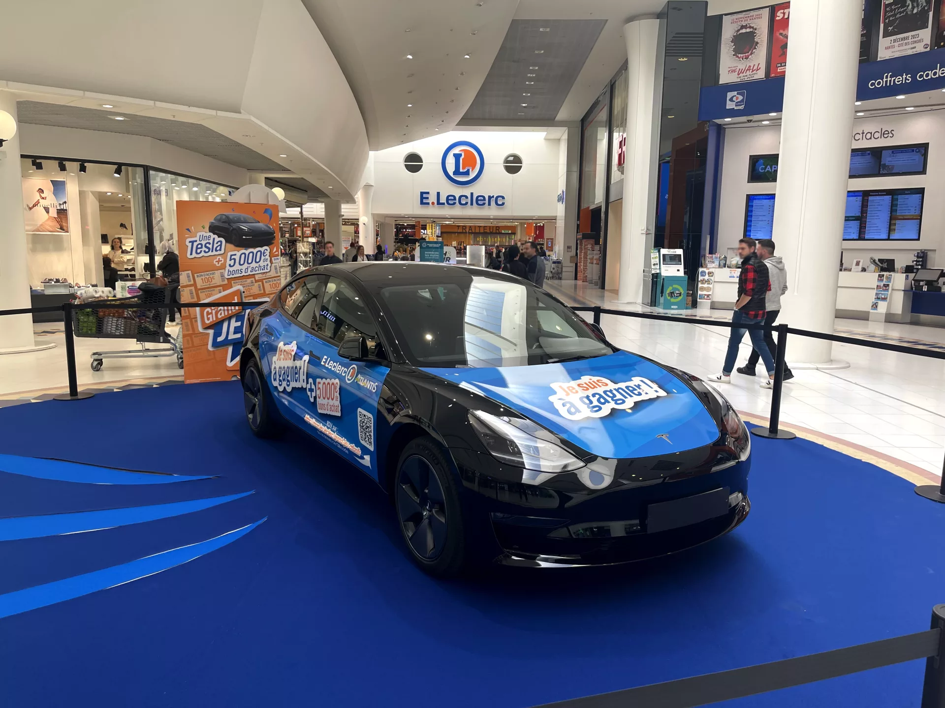 Covering voiture Tesla à Nantes