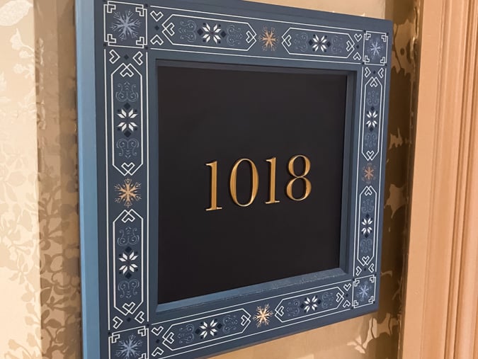 Exemple de panneau de porte de chambre d'hôtes
