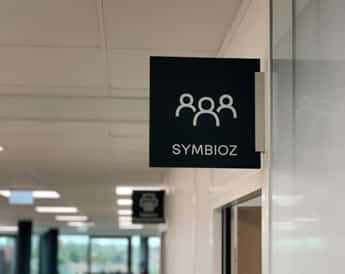 Exemple de signalétique intérieure installée dans des bureaux nantais