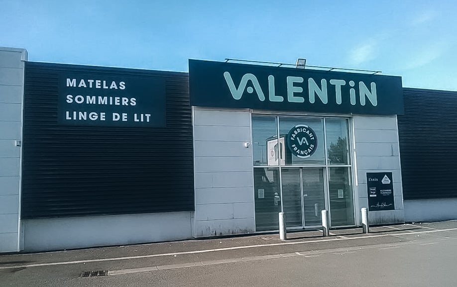 Enseigne commerciale pour literie Valentin à Angoulins