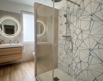 Parois de douche réalisées sur mesure