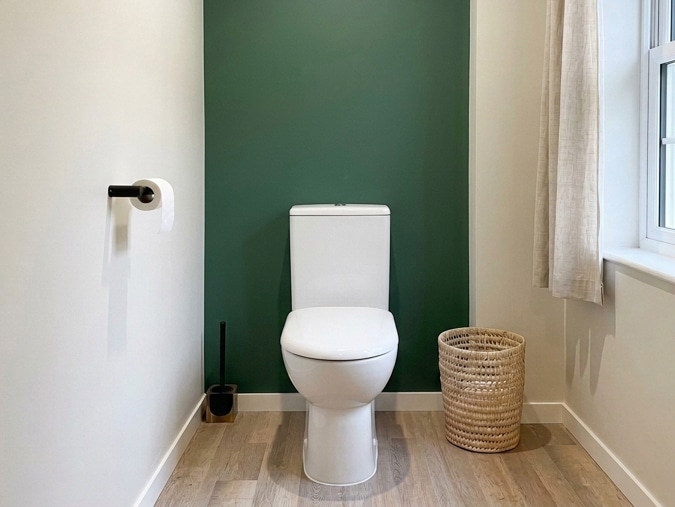 Pose de panneau de wc réalisé par des professionnels