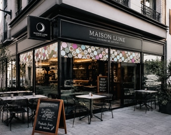 Exemple d'enseigne de restaurant fabriqué à Nantes