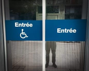 Stickers personnalisés découpés à la forme, en différents vinyles et finitions